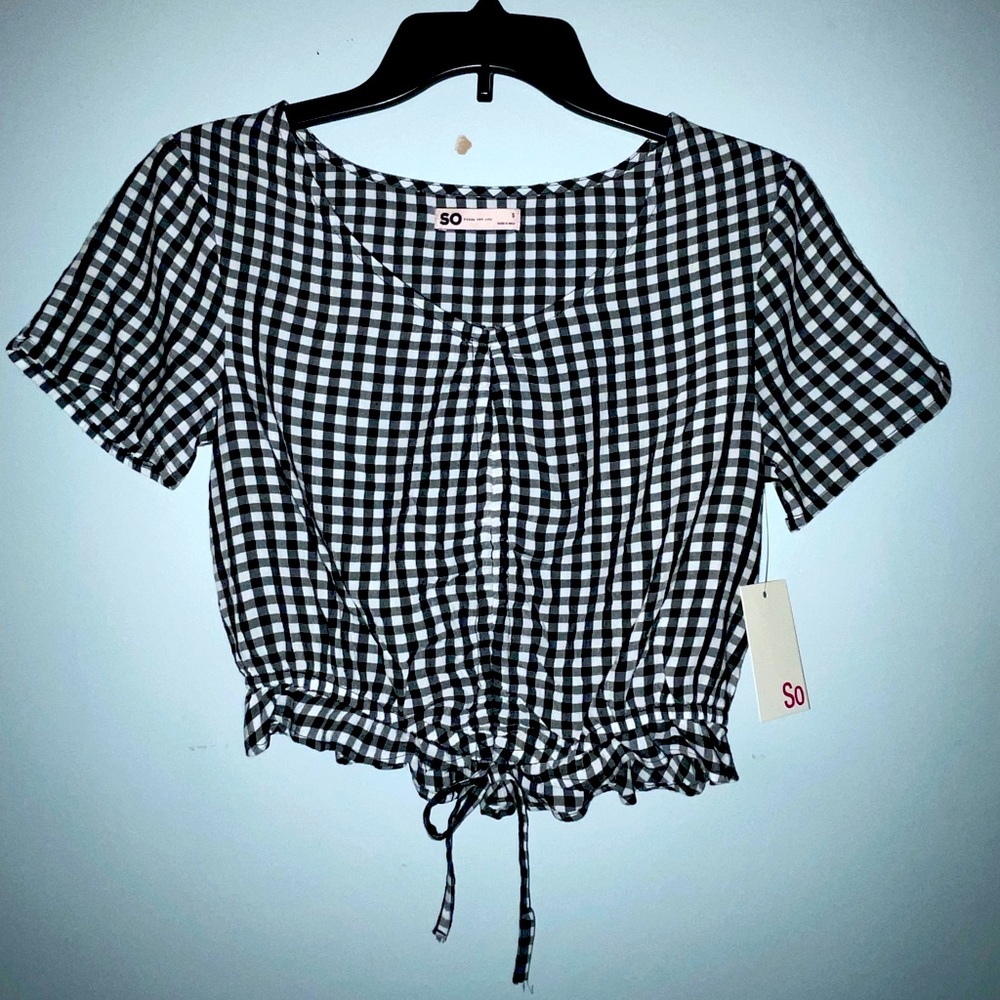 SO Women’s Crop Top, black & white checked v-neck